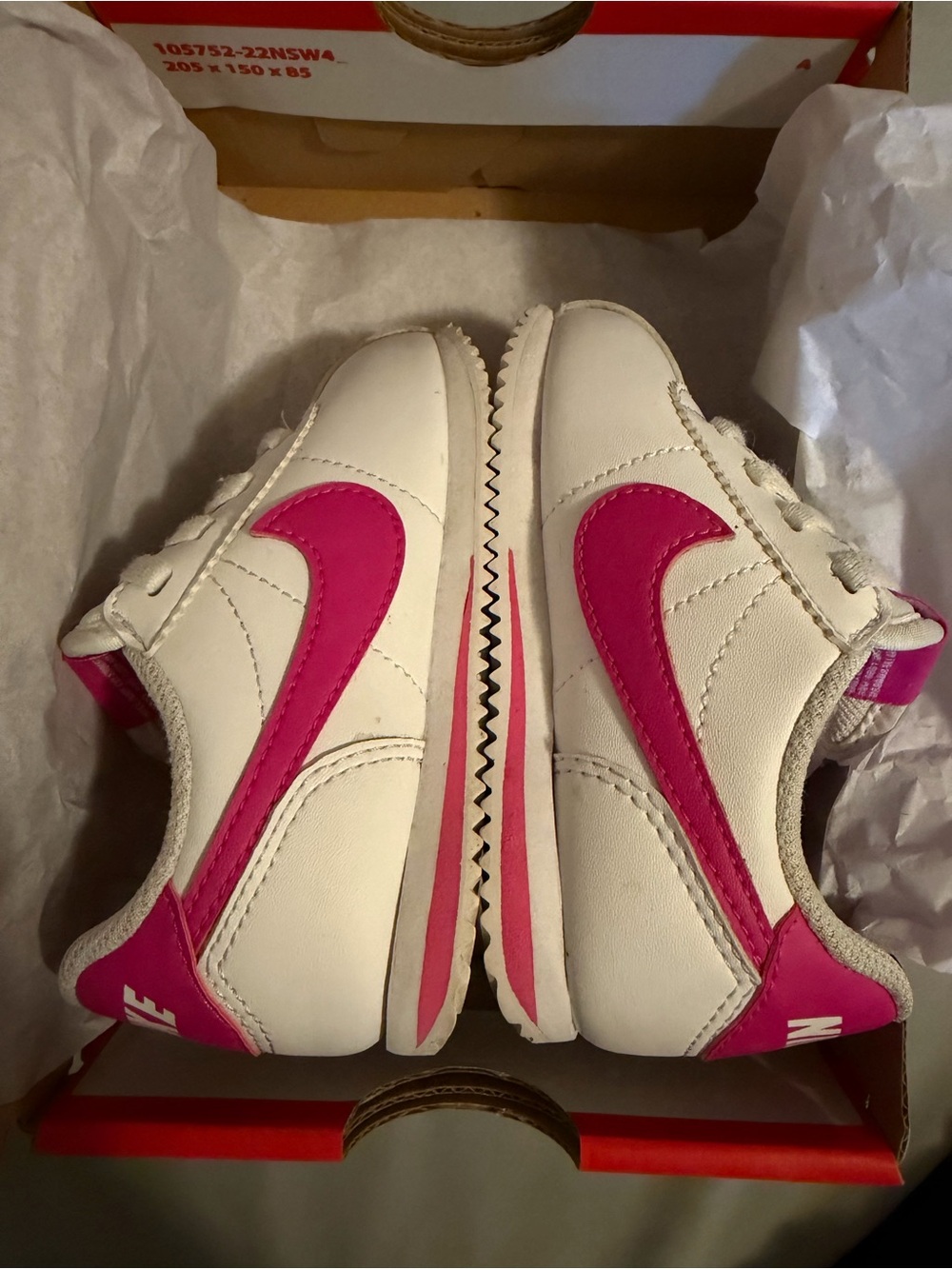 Nike Kids' White and Pink Classic Cortez Sneakers size 7C like new worn 2 times